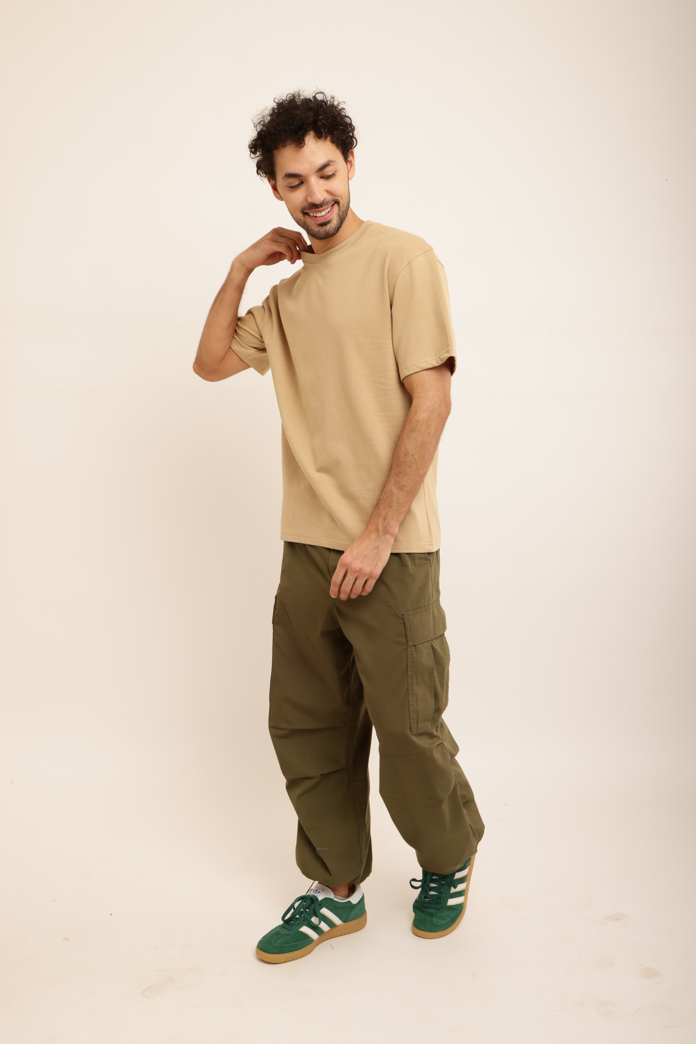 PLAIN BEIGE OVERSIZED TEE